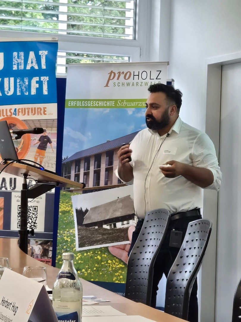 Künstliche Intelligenz in der Baubranche  Fachvortrag bei der Mitgliederversammlung von Holzbau Baden e.V. in Bühl