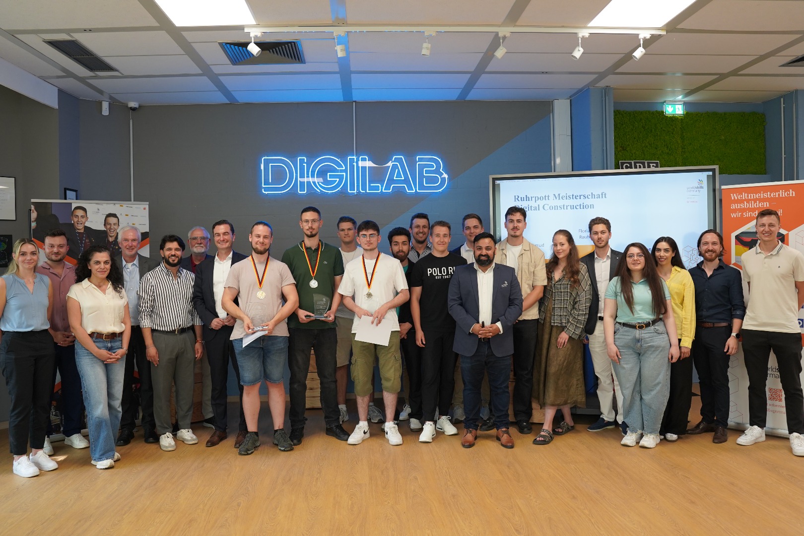 Erfolgreicher Abschluss der 2. Ruhrpott-Meisterschaft Digital Construction  Starke Leistungen, klare Perspektiven und eine besondere Würdigung